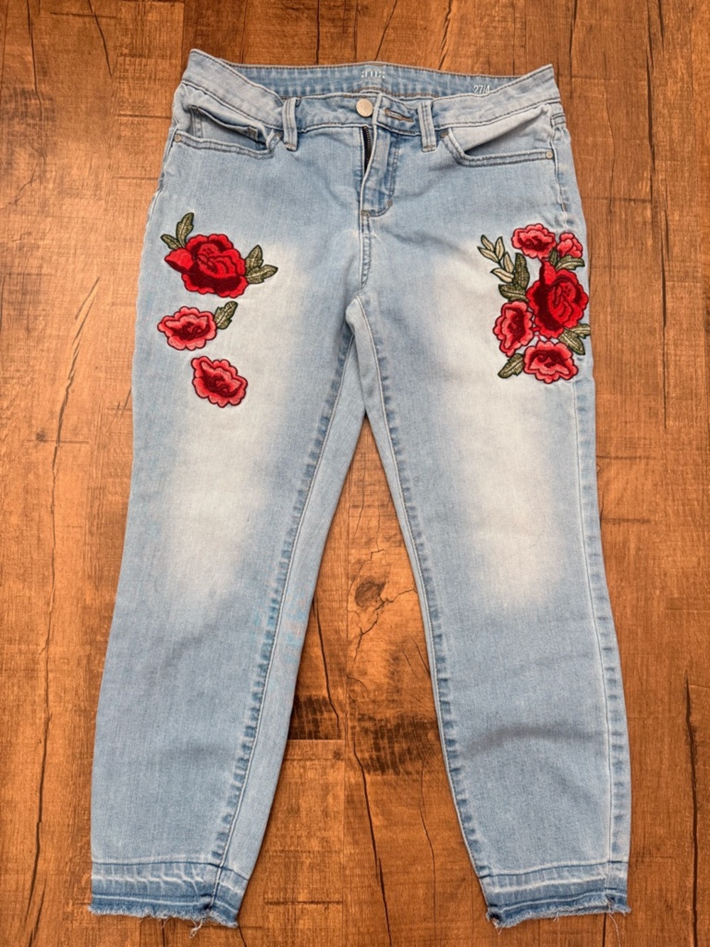 Light Wash Embroidered Floral Women's Capri Jeans